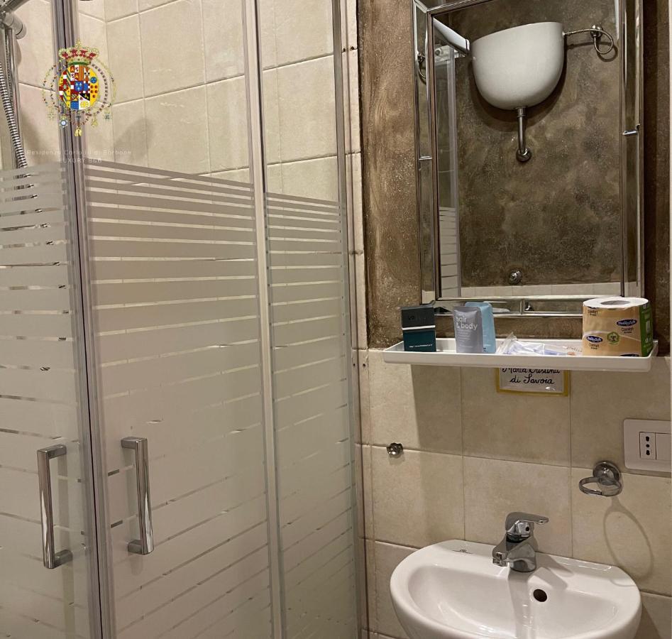 Residenza B&B Наполи Екстериор снимка