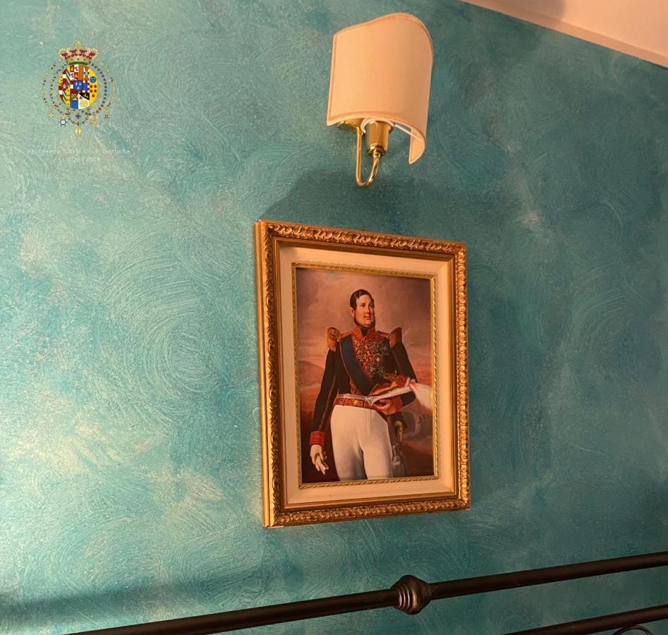Residenza B&B Наполи Екстериор снимка